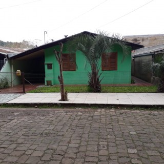 Vende-se casa no Bairro Novo Horizonte!